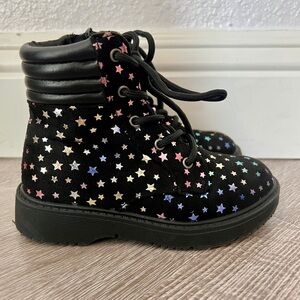 Girl’s Black Rainbow Star Boots